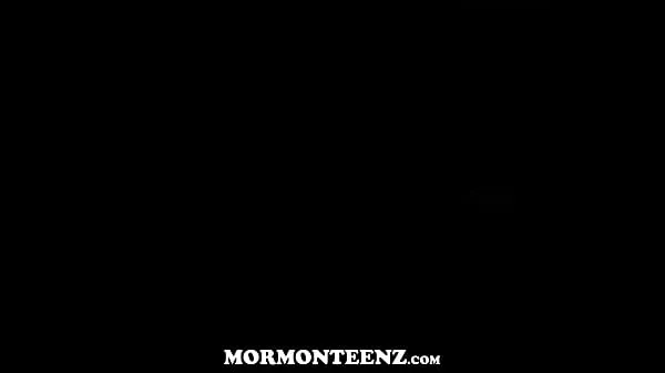 Посмотрите Мормонская тинка удивляет свою церковную сестру ремнем на дилдо и трахает ее до оргазма мощные фильмы
