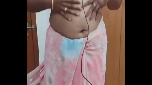Desi Bhabi Showing Nude