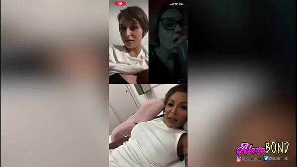 Tonton 2 girls and 1 trans masturbate on video call Film yang bertenaga